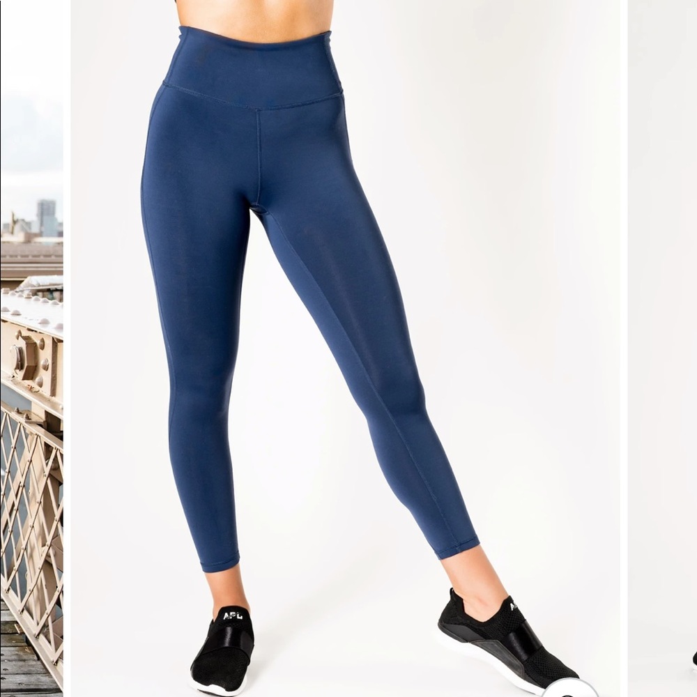 IVL Collective Everyday Sculpt Legging